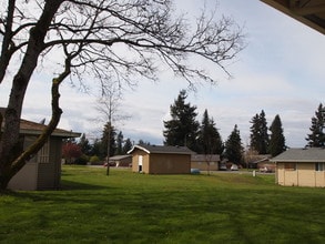 The Village At Oak Meadows in Lakewood, WA - Building Photo - Building Photo