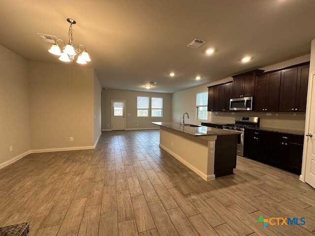 814 Leonie Wy in New Braunfels, TX - Foto de edificio - Building Photo