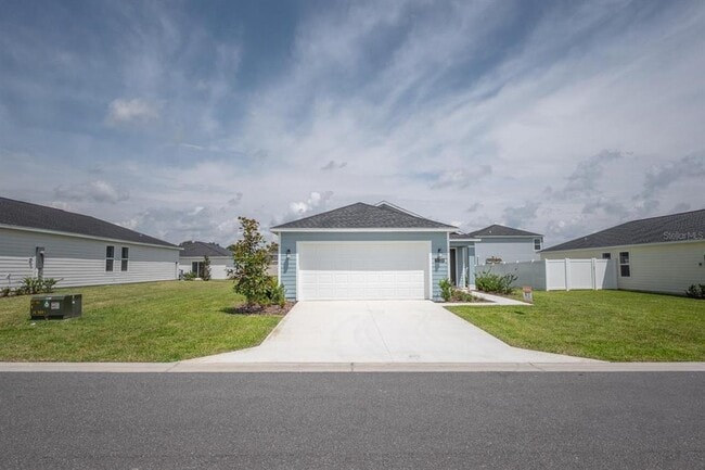 property at 3229 NE 38th St