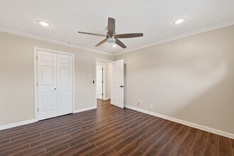 2010 Spillers Ln in Houston, TX - Building Photo - Building Photo