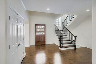 1161 Gavin Ct in Lake Forest, IL - Building Photo - Building Photo