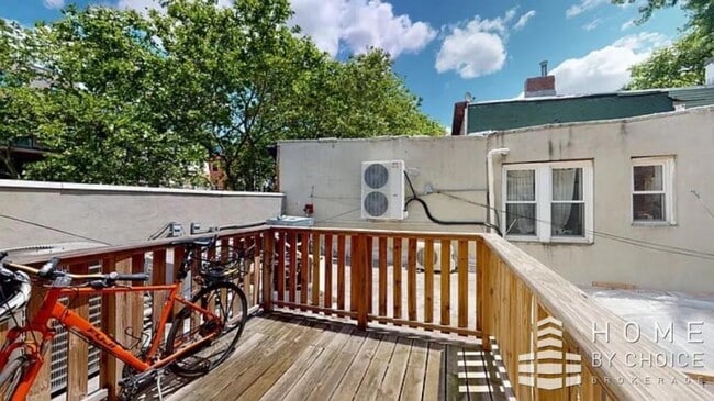 258 Halsey St in Brooklyn, NY - Building Photo - Building Photo