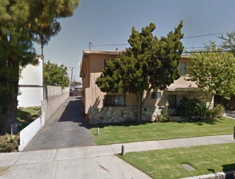 2359 W Roberta Ave in Fullerton, CA - Building Photo