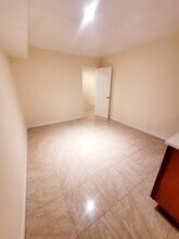 7415 Fountain Head Dr in Annandale, VA - Building Photo - Building Photo