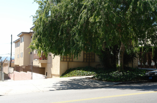509 N Ardmore Ave in Los Angeles, CA - Foto de edificio - Building Photo