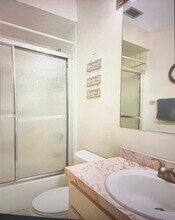 4608 SE 4th Pl in Cape Coral, FL - Building Photo - Building Photo