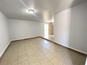 6810 Trail Lake Dr in Fort Worth, TX - Building Photo - Building Photo