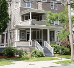 117 S Lake Ave in Albany, NY - Building Photo - Building Photo