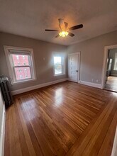 507 Green St, Unit H in Cambridge, MA - Building Photo - Building Photo