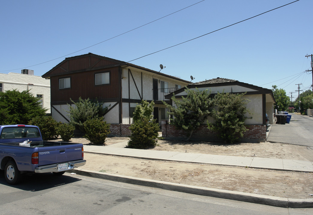 1540 12th St in Reedley, CA - Building Photo