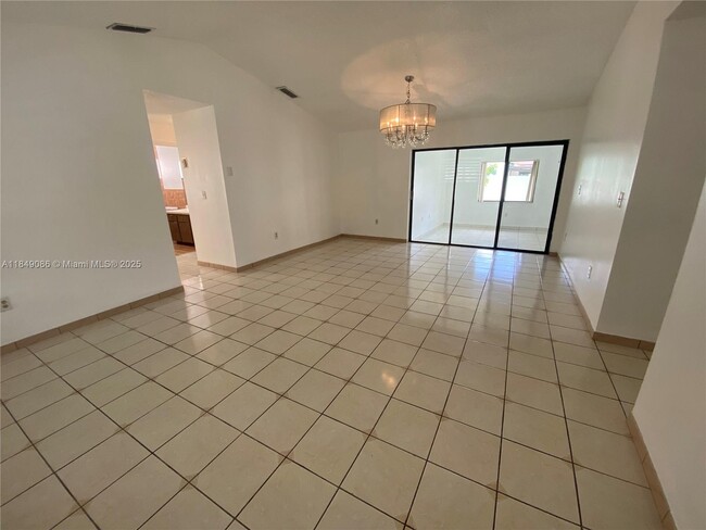 10225 SW 144th Ct in Miami, FL - Building Photo - Building Photo
