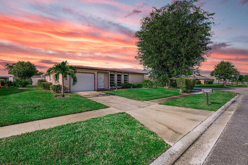 6396 Sleepy Willow Way in Delray Beach, FL - Foto de edificio