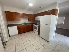 7730 Washington St in Port Richey, FL - Building Photo - Building Photo