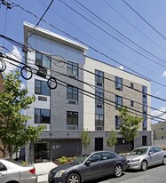 430 52nd St in West New York, NJ - Building Photo