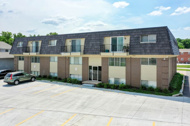 78th Place in Omaha, NE - Building Photo - Building Photo