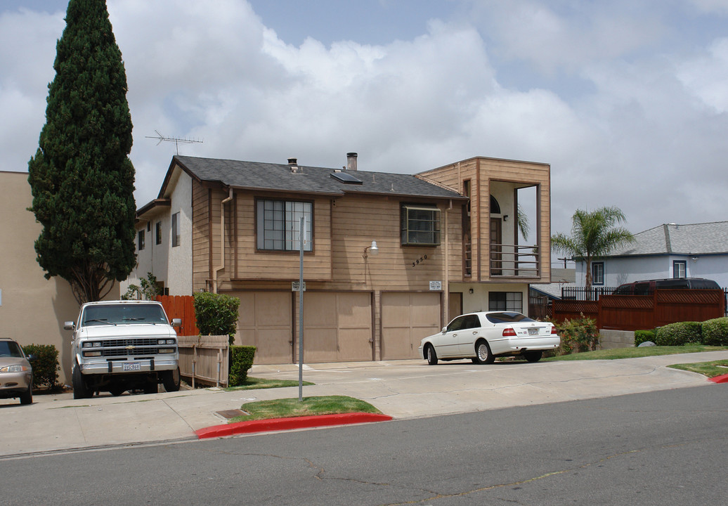 3950 Oregon St in San Diego, CA - Building Photo