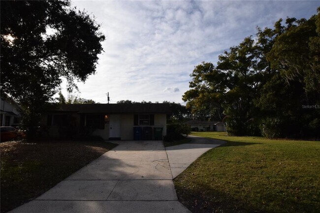 469 Shoreview Ave in Winter Park, FL - Building Photo - Building Photo