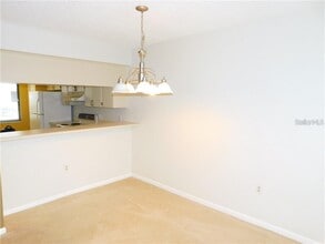 2733 Countryside Blvd in Clearwater, FL - Building Photo - Building Photo