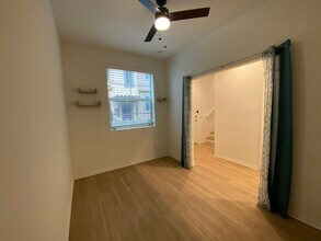 1118 Via Lucero in Oceanside, CA - Building Photo - Building Photo