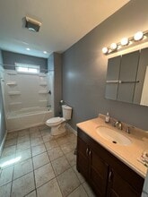 301 Lexington Ave, Unit 2 in Syracuse, NY - Foto de edificio - Building Photo