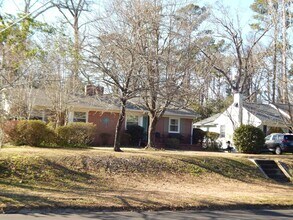 210 Wayne Dr in Wilmington, NC - Building Photo - Building Photo