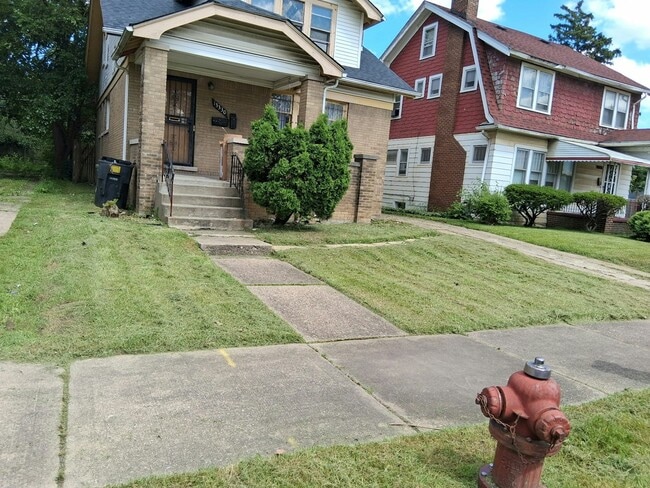 property at 13330 Strathmoor St