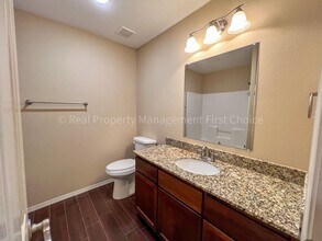 420 Ridge Point Dr in Fort Smith, AR - Foto de edificio - Building Photo