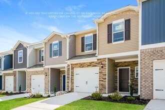 818 Holiday Pk Ln in Knightdale, NC - Building Photo - Building Photo