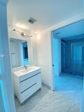 92 SW 3rd St, Unit 3309 in Miami, FL - Building Photo - Building Photo