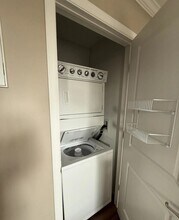 **Fall in Love with Your New Wolf Run Vill... in Watford City, ND - Foto de edificio - Building Photo