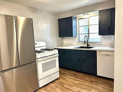 735 Center Ave, Unit 1