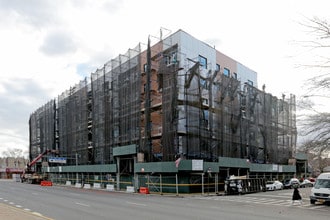 Rego Parc in Rego Park, NY - Building Photo - Building Photo