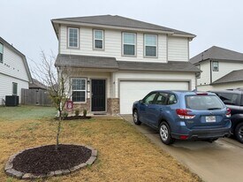 4 Bed, 3.5 Bath Home in Bryan for March Move In! in Bryan, TX - Building Photo