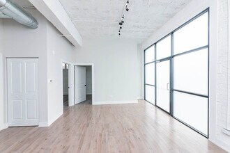 2000 W 22nd Pl in Chicago, IL - Building Photo - Building Photo