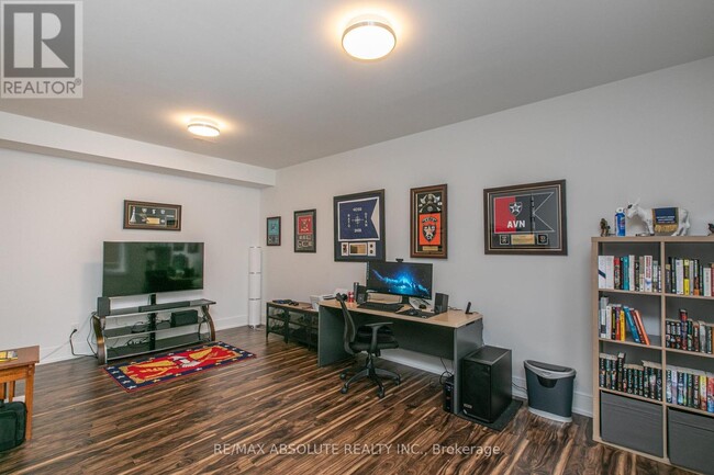 246-246 Westhaven Crescent in Ottawa, ON - Building Photo - Building Photo