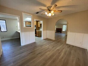 3001 Yarwood Way in Sacramento, CA - Building Photo - Building Photo