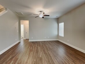 3800 Sapphire Ridge Ct in Raleigh, NC - Building Photo - Building Photo