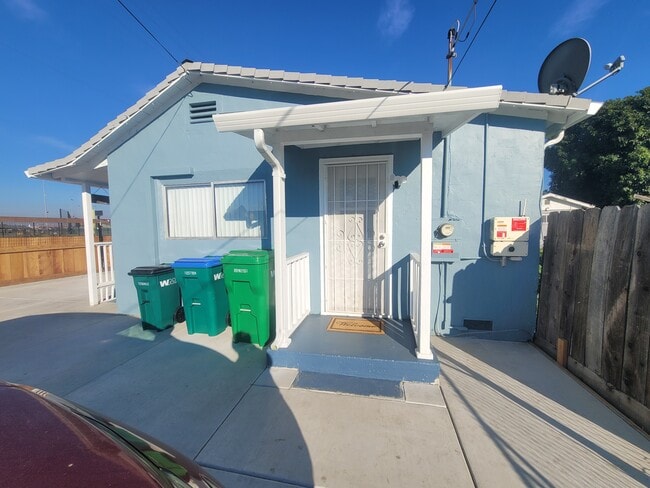 4328 E Myrtle St in Stockton, CA - Building Photo - Building Photo