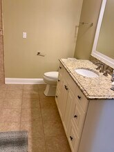 695 Roger Williams Ave, Unit 101 in Highland Park, IL - Building Photo - Building Photo