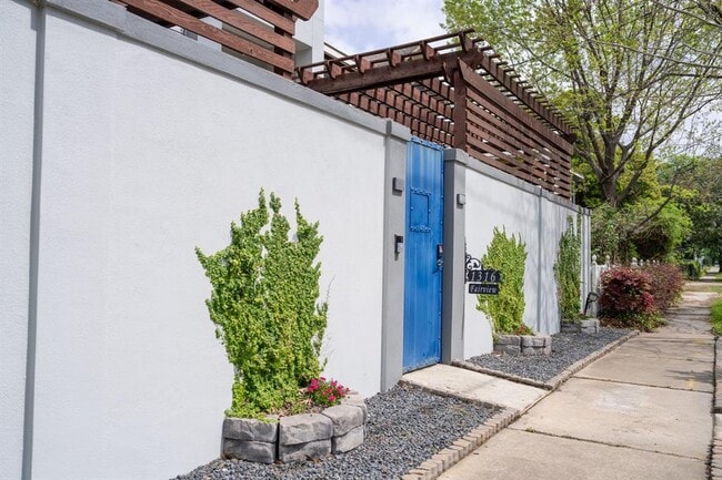1316 Fairview St in Houston, TX - Building Photo - Building Photo