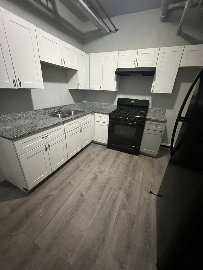9300 S Bishop St in Chicago, IL - Building Photo - Building Photo