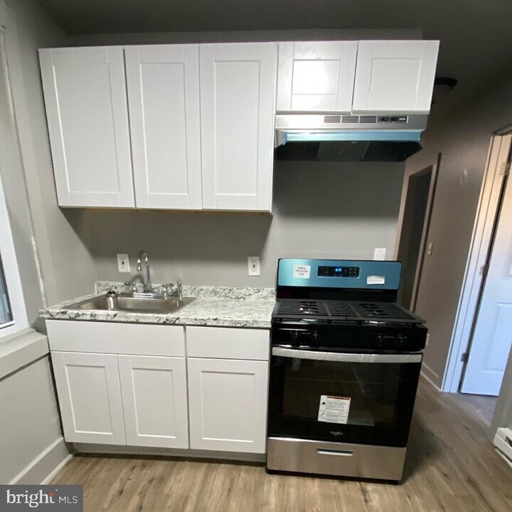 709 Adriatic Ave in Atlantic City, NJ - Building Photo