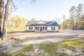 823 Meridian Rd in Thomasville, GA - Building Photo - Building Photo