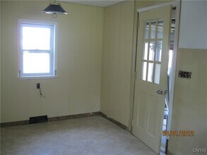 8052 Oswego Rd in Liverpool, NY - Building Photo - Building Photo