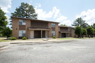 Latanya Village in Macon, GA - Building Photo - Building Photo