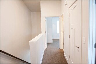 422 W 200 N in Bountiful, UT - Building Photo - Building Photo