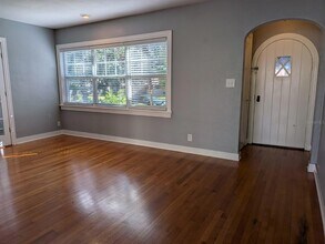 145 29th Ave N in St. Petersburg, FL - Foto de edificio - Building Photo