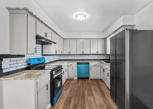 4811 NW Lindy Ave in Lawton, OK - Foto de edificio - Building Photo