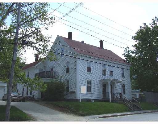 350 Court St in Auburn, ME - Foto de edificio - Building Photo