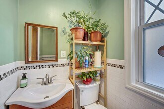 5625 Post Rd in Bronx, NY - Building Photo - Building Photo